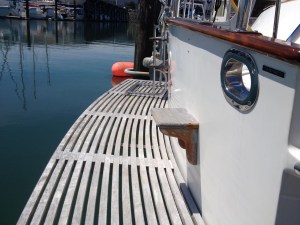 Swimstep and boarding ladder before.