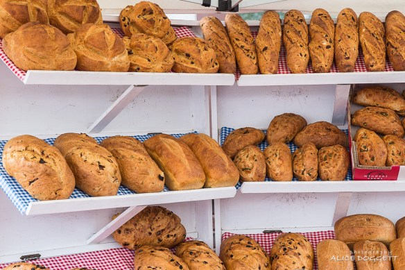 anacortes-market-bread